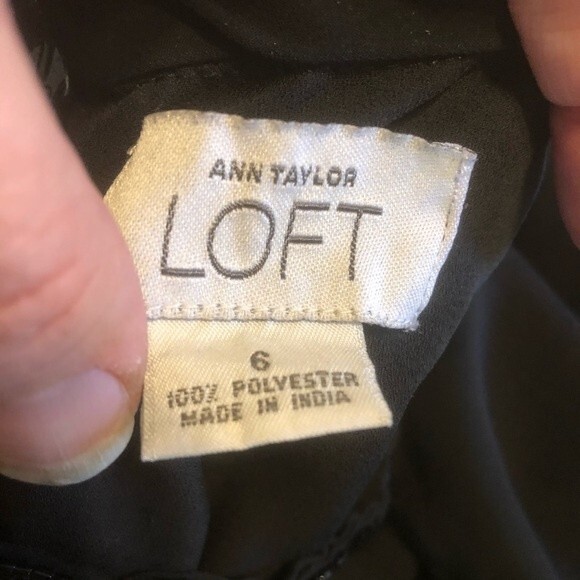 ANN TAYLOR LOFT Size 6 Black Sleeveless Blouse Semi-Sheer Beaded Keyhole - Picture 6 of 7